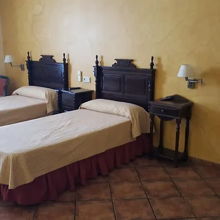 Hotel Rey Sancho Iv 2*