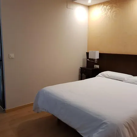 Rey Sancho Iv Hotel