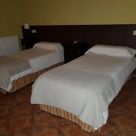Hotel Rey Sancho Iv 2*